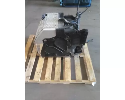 FREIGHTLINER CASCADIA 126 DEF TANK