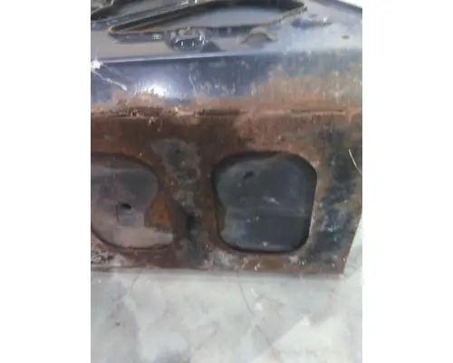 FREIGHTLINER CASCADIA 126 DEF TANK