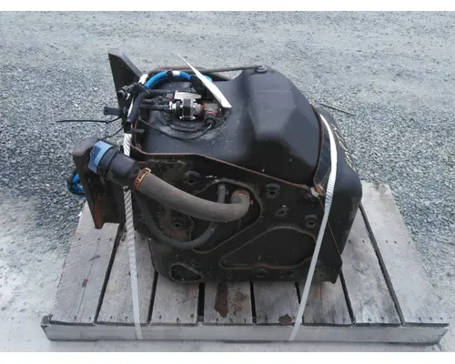 FREIGHTLINER CASCADIA 126 DEF TANK