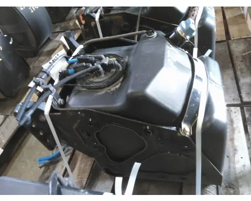 FREIGHTLINER CASCADIA 126 DEF TANK