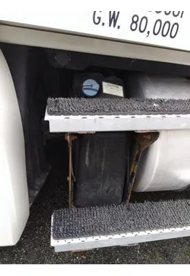FREIGHTLINER CASCADIA 126 DEF TANK