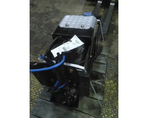 FREIGHTLINER CASCADIA 126 DEF TANK