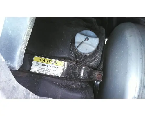 FREIGHTLINER CASCADIA 126 DEF TANK