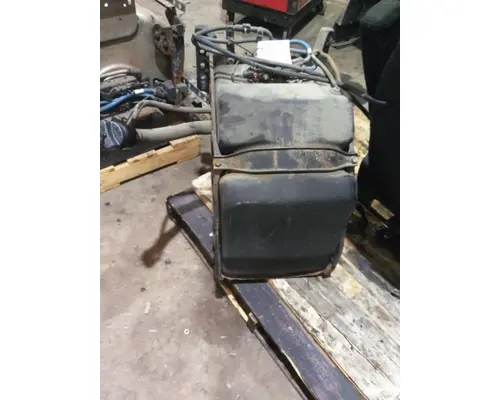 FREIGHTLINER CASCADIA 126 DEF TANK