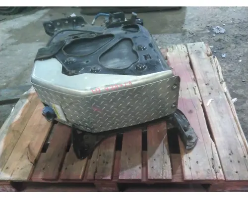 FREIGHTLINER CASCADIA 126 DEF TANK