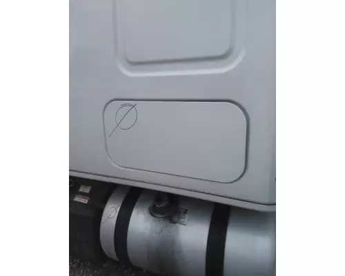 FREIGHTLINER CASCADIA 126 DOOR, COMPARTMENT