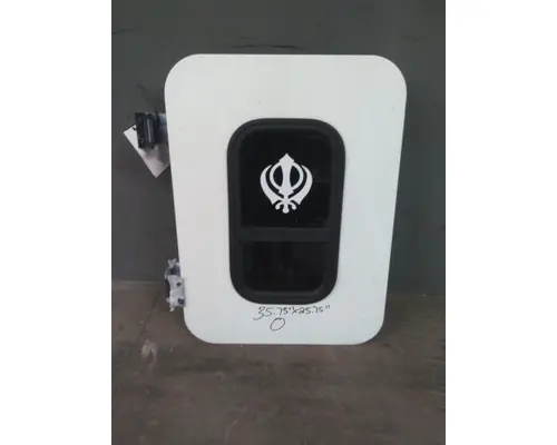 FREIGHTLINER CASCADIA 126 DOOR, COMPARTMENT