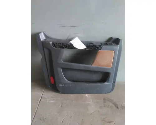 FREIGHTLINER CASCADIA 126 DOOR, COMPARTMENT