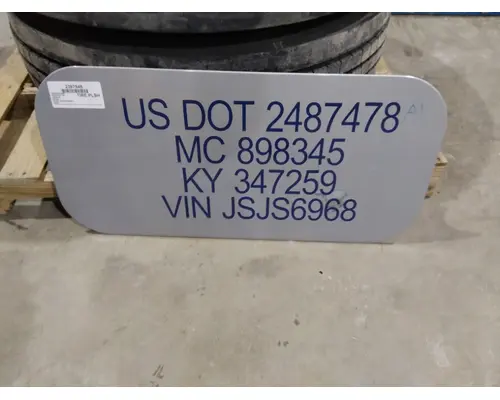 FREIGHTLINER CASCADIA 126 DOOR, COMPARTMENT