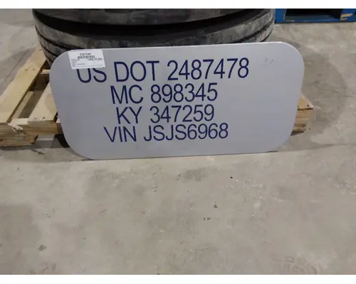 FREIGHTLINER CASCADIA 126 DOOR, COMPARTMENT