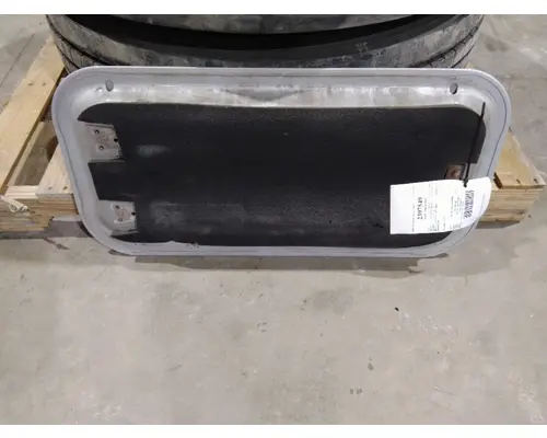 FREIGHTLINER CASCADIA 126 DOOR, COMPARTMENT