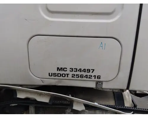 FREIGHTLINER CASCADIA 126 DOOR, COMPARTMENT