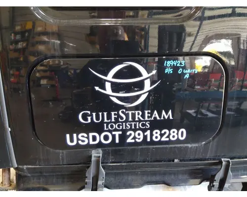 FREIGHTLINER CASCADIA 126 DOOR, COMPARTMENT