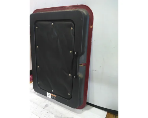 FREIGHTLINER CASCADIA 126 DOOR, COMPARTMENT