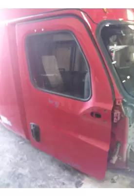 FREIGHTLINER CASCADIA 126 DOOR ASSEMBLY, FRONT