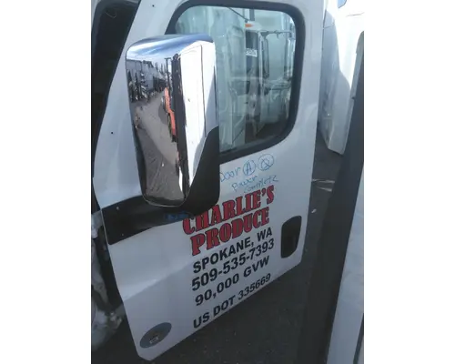 FREIGHTLINER CASCADIA 126 DOOR ASSEMBLY, FRONT
