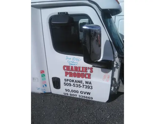 FREIGHTLINER CASCADIA 126 DOOR ASSEMBLY, FRONT