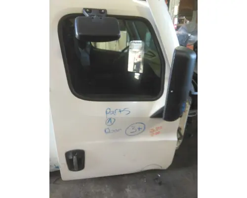 FREIGHTLINER CASCADIA 126 DOOR ASSEMBLY, FRONT