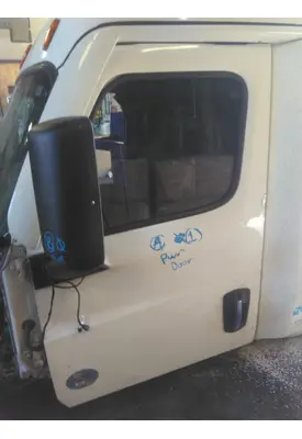 FREIGHTLINER CASCADIA 126 DOOR ASSEMBLY, FRONT
