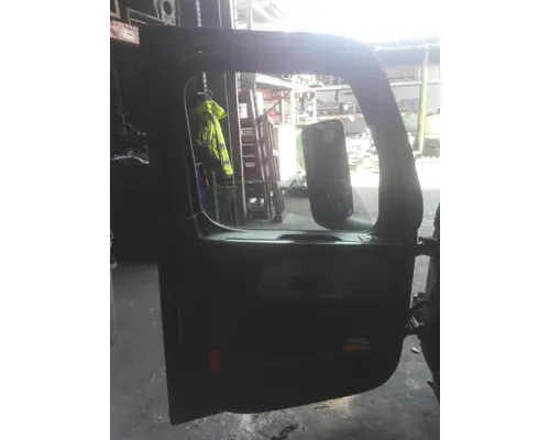 FREIGHTLINER CASCADIA 126 DOOR ASSEMBLY, FRONT