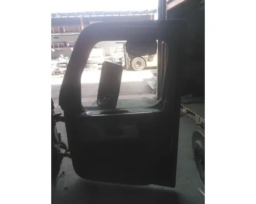 FREIGHTLINER CASCADIA 126 DOOR ASSEMBLY, FRONT
