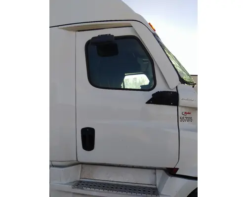 FREIGHTLINER CASCADIA 126 DOOR ASSEMBLY, FRONT