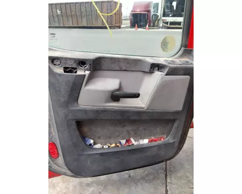 FREIGHTLINER CASCADIA 126 DOOR ASSEMBLY, FRONT