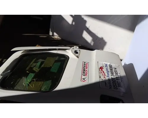 FREIGHTLINER CASCADIA 126 DOOR ASSEMBLY, FRONT