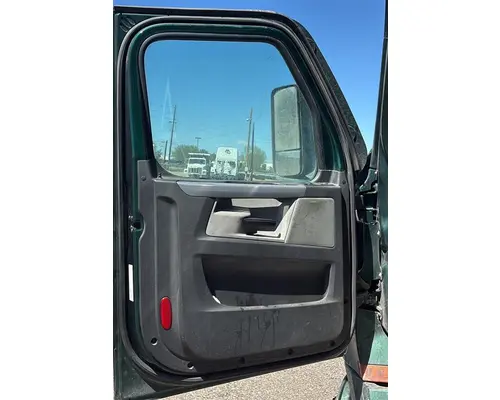 FREIGHTLINER CASCADIA 126 DOOR ASSEMBLY, FRONT
