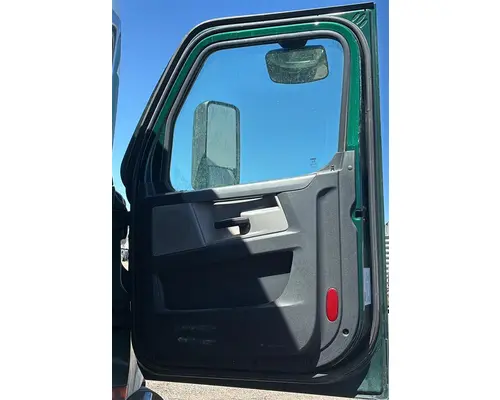 FREIGHTLINER CASCADIA 126 DOOR ASSEMBLY, FRONT