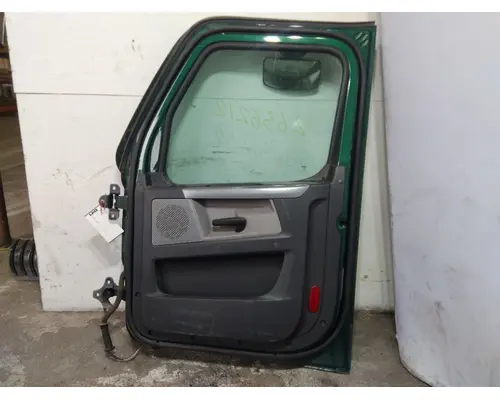 FREIGHTLINER CASCADIA 126 DOOR ASSEMBLY, FRONT