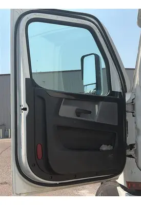 FREIGHTLINER CASCADIA 126 DOOR ASSEMBLY, FRONT
