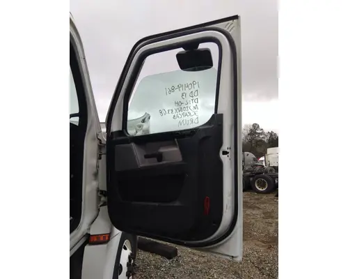 FREIGHTLINER CASCADIA 126 DOOR ASSEMBLY, FRONT