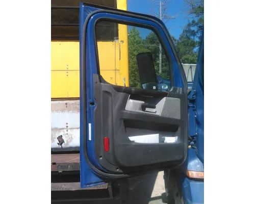 FREIGHTLINER CASCADIA 126 DOOR ASSEMBLY, FRONT