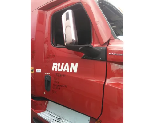 FREIGHTLINER CASCADIA 126 DOOR ASSEMBLY, FRONT