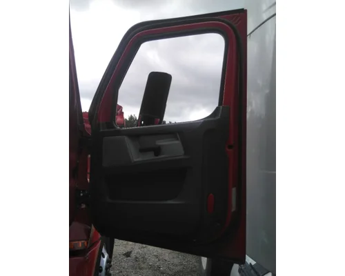 FREIGHTLINER CASCADIA 126 DOOR ASSEMBLY, FRONT