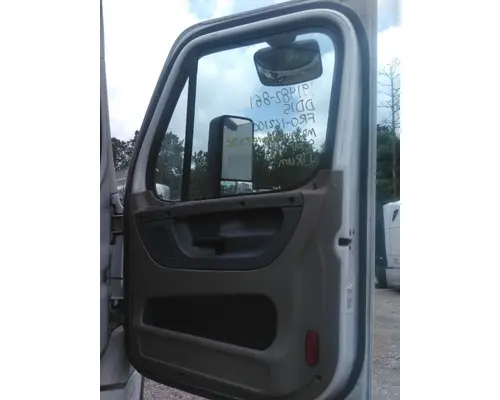 FREIGHTLINER CASCADIA 126 DOOR ASSEMBLY, FRONT