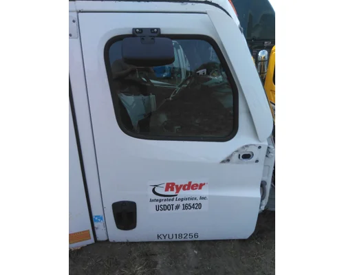 FREIGHTLINER CASCADIA 126 DOOR ASSEMBLY, FRONT
