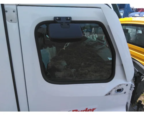 FREIGHTLINER CASCADIA 126 DOOR ASSEMBLY, FRONT