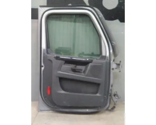 FREIGHTLINER CASCADIA 126 DOOR ASSEMBLY, FRONT