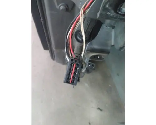 FREIGHTLINER CASCADIA 126 DOOR ASSEMBLY, FRONT