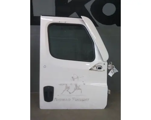 FREIGHTLINER CASCADIA 126 DOOR ASSEMBLY, FRONT