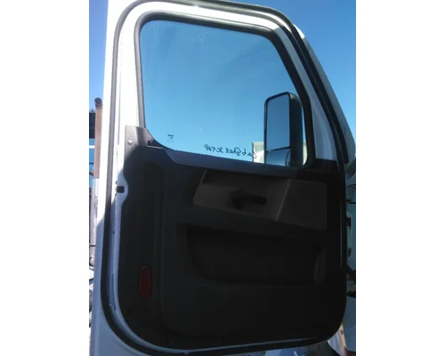 FREIGHTLINER CASCADIA 126 DOOR ASSEMBLY, FRONT