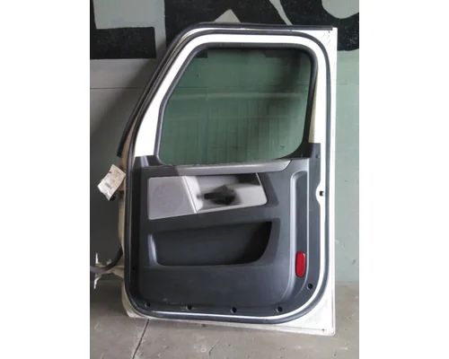 FREIGHTLINER CASCADIA 126 DOOR ASSEMBLY, FRONT