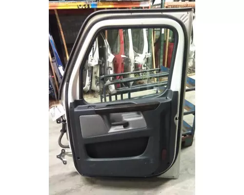 FREIGHTLINER CASCADIA 126 DOOR ASSEMBLY, FRONT