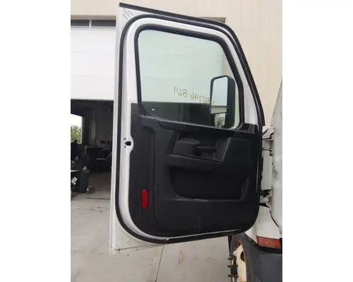 FREIGHTLINER CASCADIA 126 DOOR ASSEMBLY, FRONT
