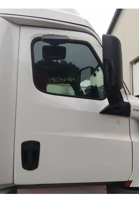FREIGHTLINER CASCADIA 126 DOOR ASSEMBLY, FRONT
