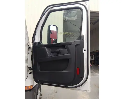 FREIGHTLINER CASCADIA 126 DOOR ASSEMBLY, FRONT