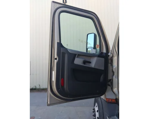 FREIGHTLINER CASCADIA 126 DOOR ASSEMBLY, FRONT