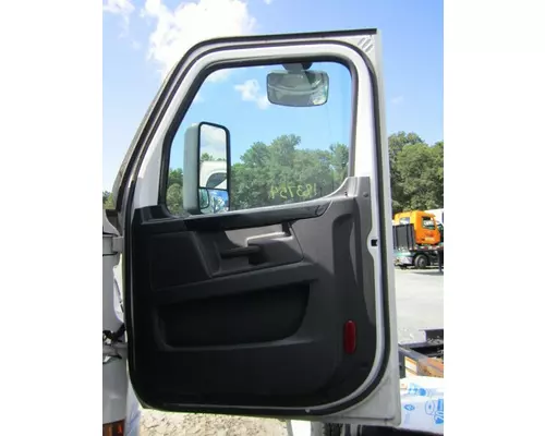 FREIGHTLINER CASCADIA 126 DOOR ASSEMBLY, FRONT